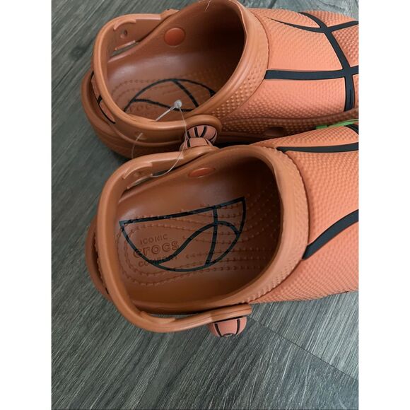 Crocs Classic Basketball Clog Unisex Kids Sandals - Picture 4 of 5